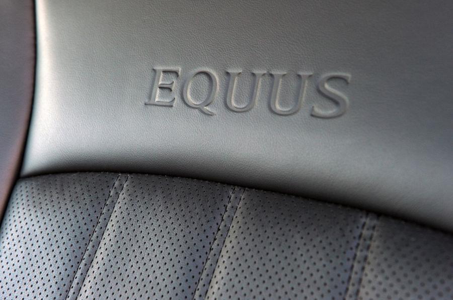  Hyundai Equus Ultimate 2011 года  (фото 92 из 119)